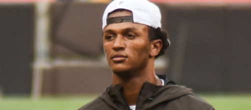 The Cleveland Browns give DeShone Kizer his old job back to hopefully get on the winning track/ Image credit - by Erik Drost/ Flickr
