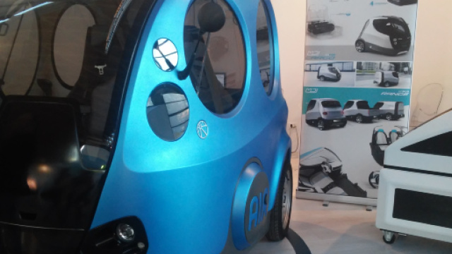 AirPod ad Ecomondo: mobilit&agrave; sostenibile. Foto di Maria Chiara Rosace.