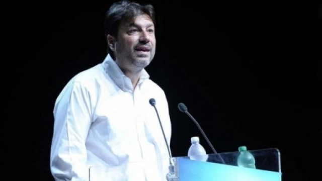 Tomaso Montanari attacca Roberto Speranza dopo la proposta di dialogo a sinistra avanzata verso Renzi