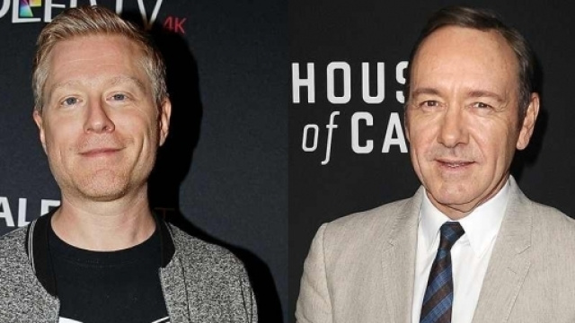 Anthony Rapp ha accusato Kevin Spacey di averlo molestato quando aveva 14 anni