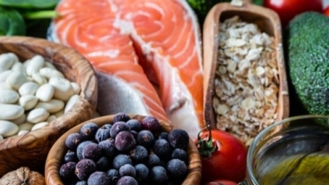 La lista nera dei cibi pi&ugrave; pericolosi per la nostra salute