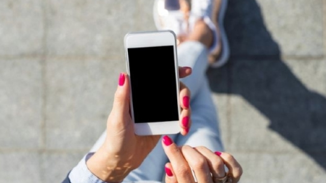 Tariffe telefoniche a 1 mese: Tim corre ai ripari