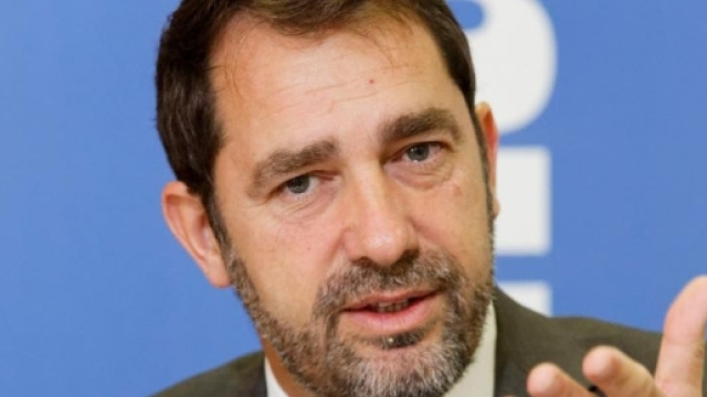 Un Christophe Castaner exigeant quand il explique la politique gouvernementale