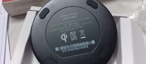 WCP-300 Qi wireless charging Image Credit: Dsimic/Wikimedia Creative Commons