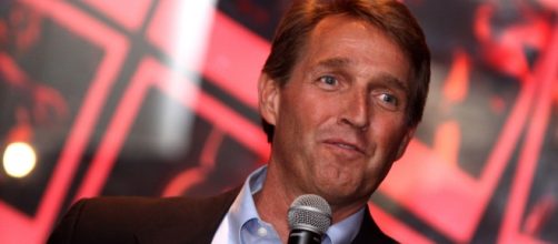 In a recent poll, it was shown that Sen.Flake's approval ratings among Arizona voters had gone down drastically. [Credit: Gage Skidmore/Flickr]
