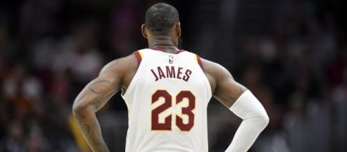 LeBron is a scary point guard - (Image Credit: NBA/YouTube screencap)