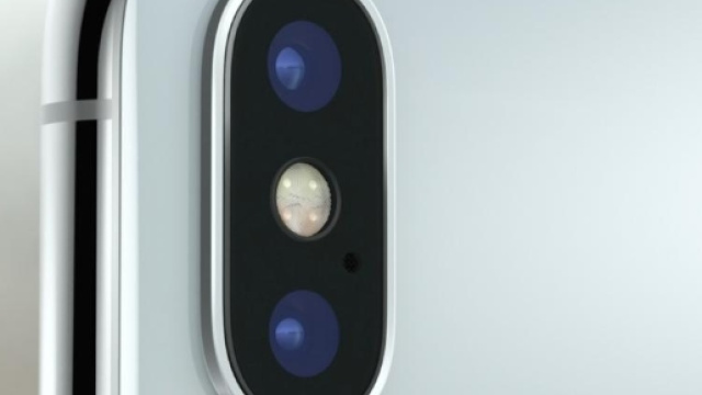 iPhone X, lenti e laser motivi del ritardo di produzione