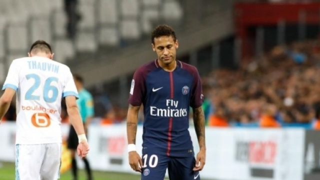 Neymar : J'ai des marques au corps !