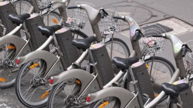 Paris : 300 000 abonn&eacute;s d'un an &agrave; V&eacute;lib' - Le Parisien - leparisien.fr