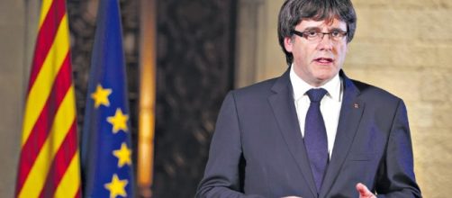 Carles Puigdemont durante su comparecencia en el Palau de la Generalitat