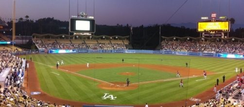 Dodger Stadium, Los Angeles Dodgers vs. Houston Astros [Image by Adam_sk|Wikimedia Commons| Cropped | public domian ]