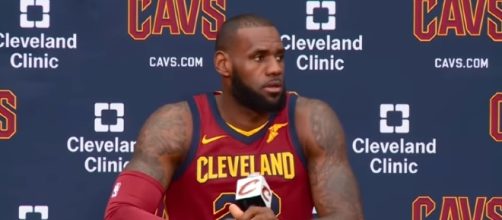 LeBron James is being linked to the Los Angeles Lakers [Image via Ximo Pierto/Youtube]