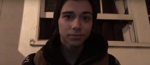 Uriah Shelton slapped with restraining for allegedly kicking female friend. (Image Credit: Uriah Justus/YouTube)