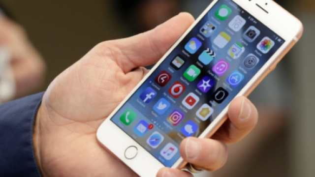 Apple a colmat&eacute; les br&egrave;ches de l'iPhone expos&eacute;es par Wikileaks - huffingtonpost.ca