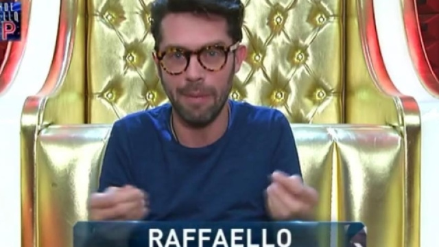 GF Vip, Tonon minaccia Giulia De Lellis