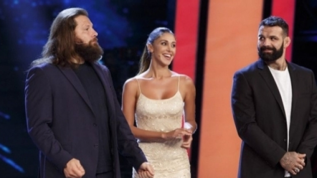 T&uacute; s&iacute; que vales: da sinistra Castrogiovanni, Belen e Sakara