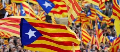 Catalu&ntilde;a declara la independencia