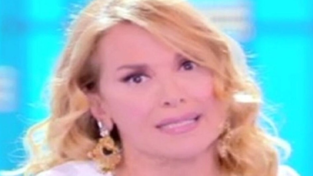 Barbara D'Urso presa in giro da Paolo Bonolis