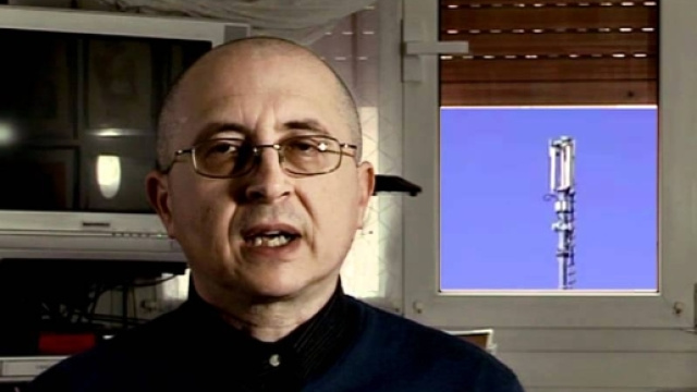 Intervista a Rosario Marcian&ograve; - Inquinamento Elettromagnetico, l ... - youtube.com