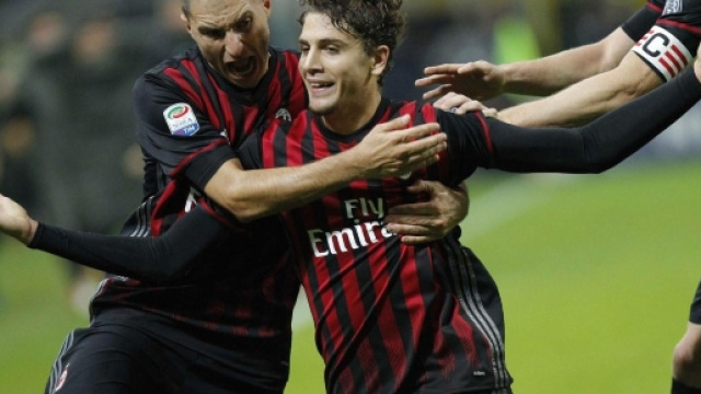 Locatelli (Milan) esulta dopo il gran gol messo a segno nella passata sfida tra Milan e Juventus