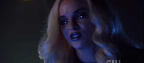 Killer Frost Is Back I The Flash 4x01 [Image Credit: NARLtv/YouTube screencap]
