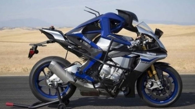 Yamaha MOTOROiD 03, l'intelligenza artificiale. E il pilota ... - moto.it