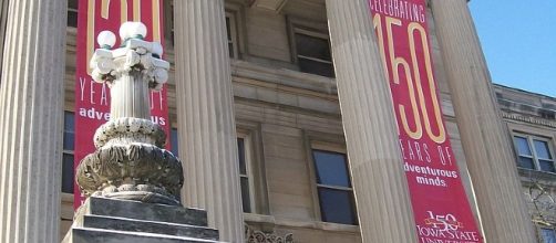 Iowa State is the new dream killer. [Image via Johannes Cater/Wikimedia Commons]