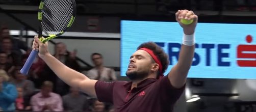 Jo-Wilfried Tsonga celebrating a win in Vienna/ Photo: screenshot via ATPWorldTour channel on YouTube