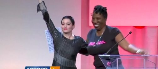 The actress recently made her first appearance since the New York Times expos&eacute; was released. [Image via Access Hollywood/YouTube screencap]