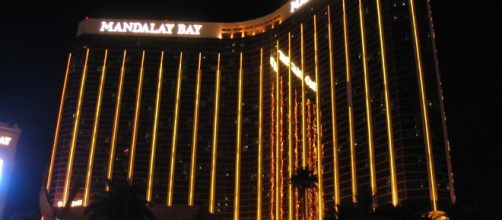 Mandalay Hotel and Casico (Image Credit: Ken Lund/Flickr)