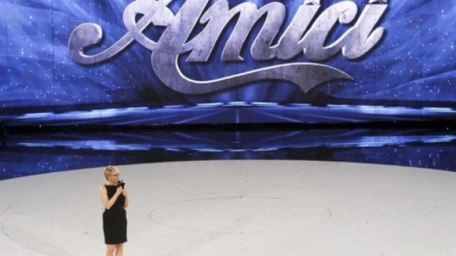 Amici 2018 torna alla diretta nello speciale del Sabato pomeriggio, con nuovi giudici