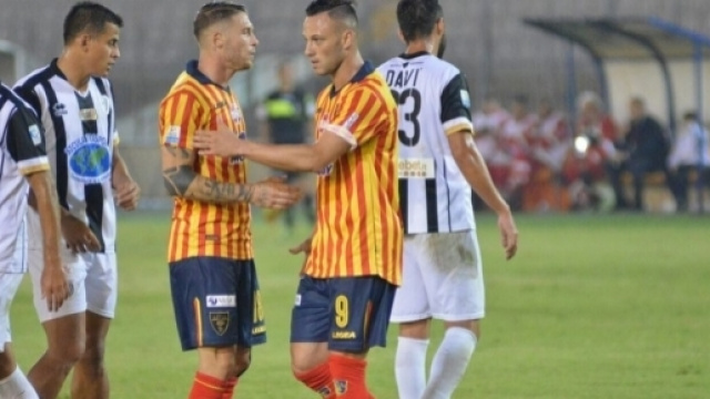 Lecce- Sicula Leonzio si conclude con il risultato pirotecnico di 3 a 2 in favore dei Salentini. Fonte:SoloLecce