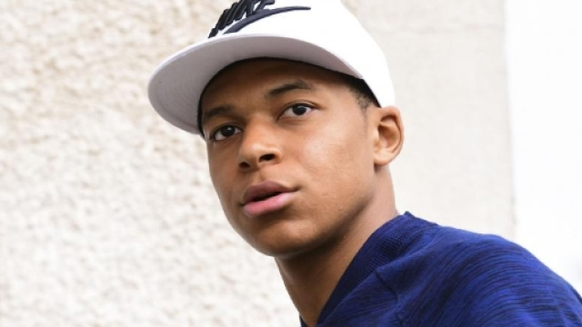 Mbapp&eacute; jug&eacute; par Didier Deschamps