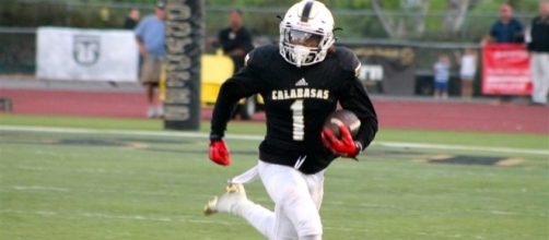 Top100 CB Brendan Radley Hiles head to Oklahoma [Image via 247sports/YouTube]