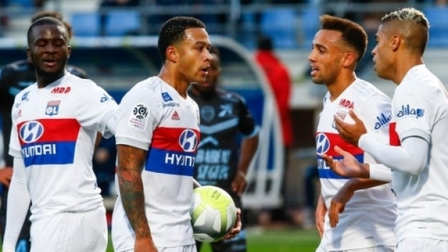 Depay et Mariano ne s'entendent pas du tout &agrave; l'OL... - madeinfoot.com