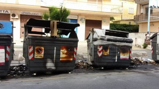 Emergenza rifiuti, per Raggi &egrave; colpa di "atti di sabotaggio" - romatoday.it