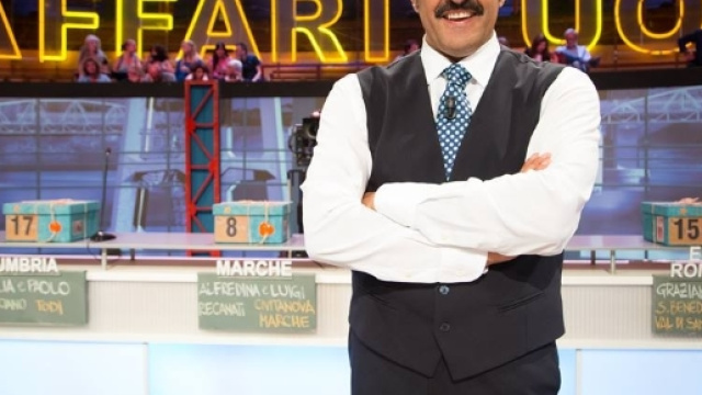 Flavio Insinna niente pi&ugrave; Affari tuoi: che programmi ha nel 2017? - gentevip.it