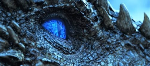 A continuaci&oacute;n te explicaremos de donde salieron las cadenas con las que los caminantes sacaron a Viserion del lago