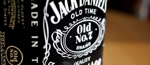 A man flew a Jack Daniel's flag on his home which neighbors mistook for an ISIS flag [Image: Flickr by cookbookman17/CC BY 2.0]