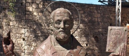 Nikolas myra [Image by User:Simm|Wikimedia Commons| Cropped and Resized | public domain ]