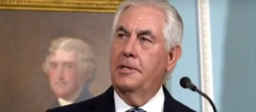 Rex Tillerson reportedly called Trump a &lsquo;moron&rsquo; and threatened to quit. [Image Credit: YouTube/CNN]