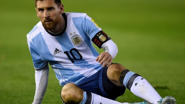 Asprilla difende Messi e attacca l'Argentina | Fox Sports - foxsports.it