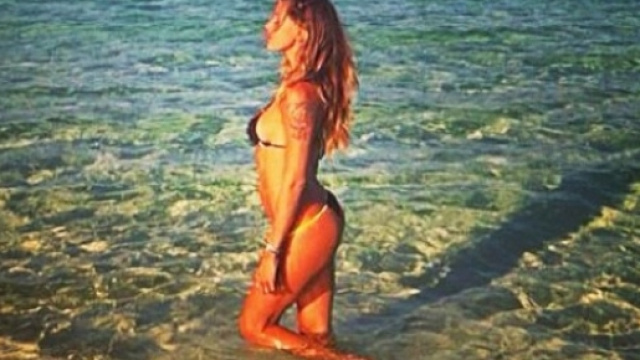 Belen Rodriguez si sposa con Andrea Iannone