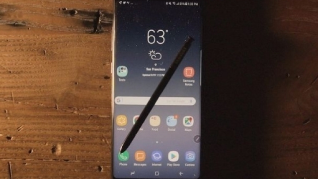 Vi spieghiamo come trasformare Samsung Galaxy S8 in un Note 8