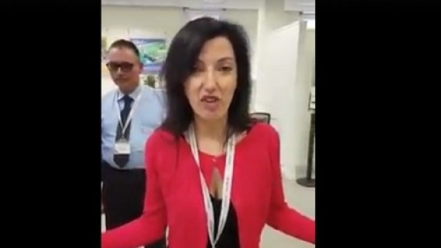 Video privato di Intesa Sanpaolo diventa virale