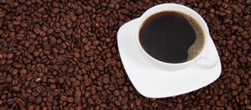 Cafe&iacute;na oferece benef&iacute;cios, mas seus perigos podem estar ocultos em diversos produtos