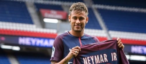 La presentaci&oacute;n de Neymar como nuevo jugador del PSG, en im&aacute;genes ... - mundodeportivo.com