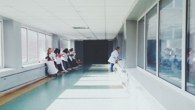 Selezione infermieri, psicologo e infermieri