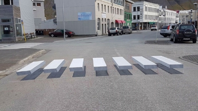Sicurezza stradale: in Islanda provano le strisce pedonali 3D