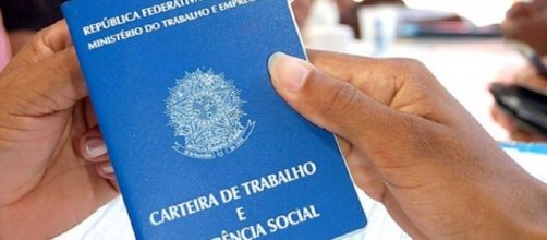 Com promessa de emprego, jovens s&atilde;o for&ccedil;ados a realizarem cursos com multas em caso de desist&ecirc;ncia